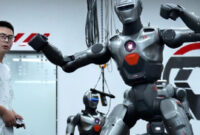 Robot humanoid dari perusahaan China EngineAI. Foto: EngineAI