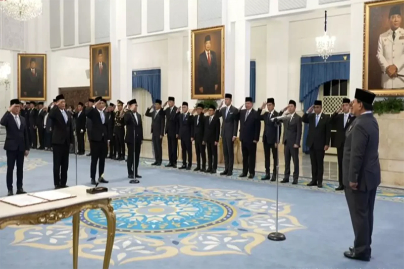 Dinamika Politik Pasca Reshuffle Kabinet dan Debat Reformasi Konstitusi di Indonesia