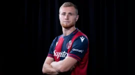 Bologna Resmi Permanenkan Gelandang AC Milan
