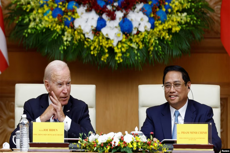 Strategi Diplomasi Hanoi Jaga Keseimbangan Relasi Antara Beijing dan Washington