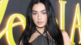 Charli XCX Ungkap Rahasia Era Musik Baru dan Soundtrack Film Wuthering Heights