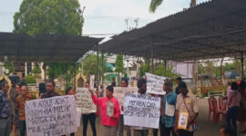 Polisi Bubarkan Demo Penolak Proyek Food Estate di Merauke Papua
