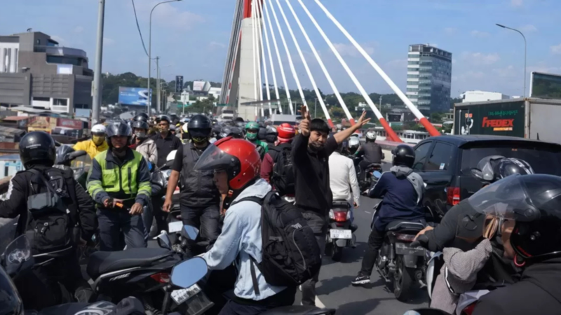 Pelajar SMK tewas usai loncat dari Flyover Pasupati