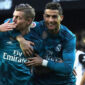 Kroos (kiri) dan Ronaldo masih melayani Real Madrid bersama. Foto: AFP