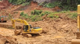 Longsor Trans Papua Jayapura–Wamena Jebak 103 Kendaraan, 57 Alat Berat Dikerahkan