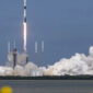 Roket Falcon 9 SpaceX meluncurkan 21 satelit Starlink ke orbit dari Cape Canaveral, Florida, 11 Februari 2025. Foto: SpaceX