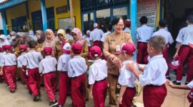 Hari Pertama Sekolah di Batang Diisi Halalbihalal, MBG Mulai Besok