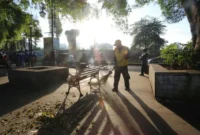 Petugas kebersihan di Kota Bandung