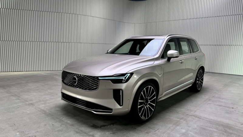 Volvo XC90 Facelift Siap Meluncur di Vietnam Pekan Ini