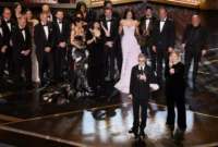 Leonardo DiCaprio kehilangan South Lead tetapi One Battle After Another masih memenangkan 6 patung emas. Foto oleh Los Angeles Times.
